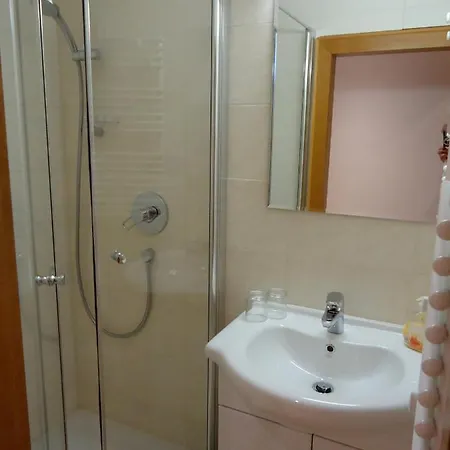 Πανσιόν Gaestehaus Groder 3*