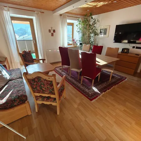 Gaestehaus Groder 게스트하우스 3*